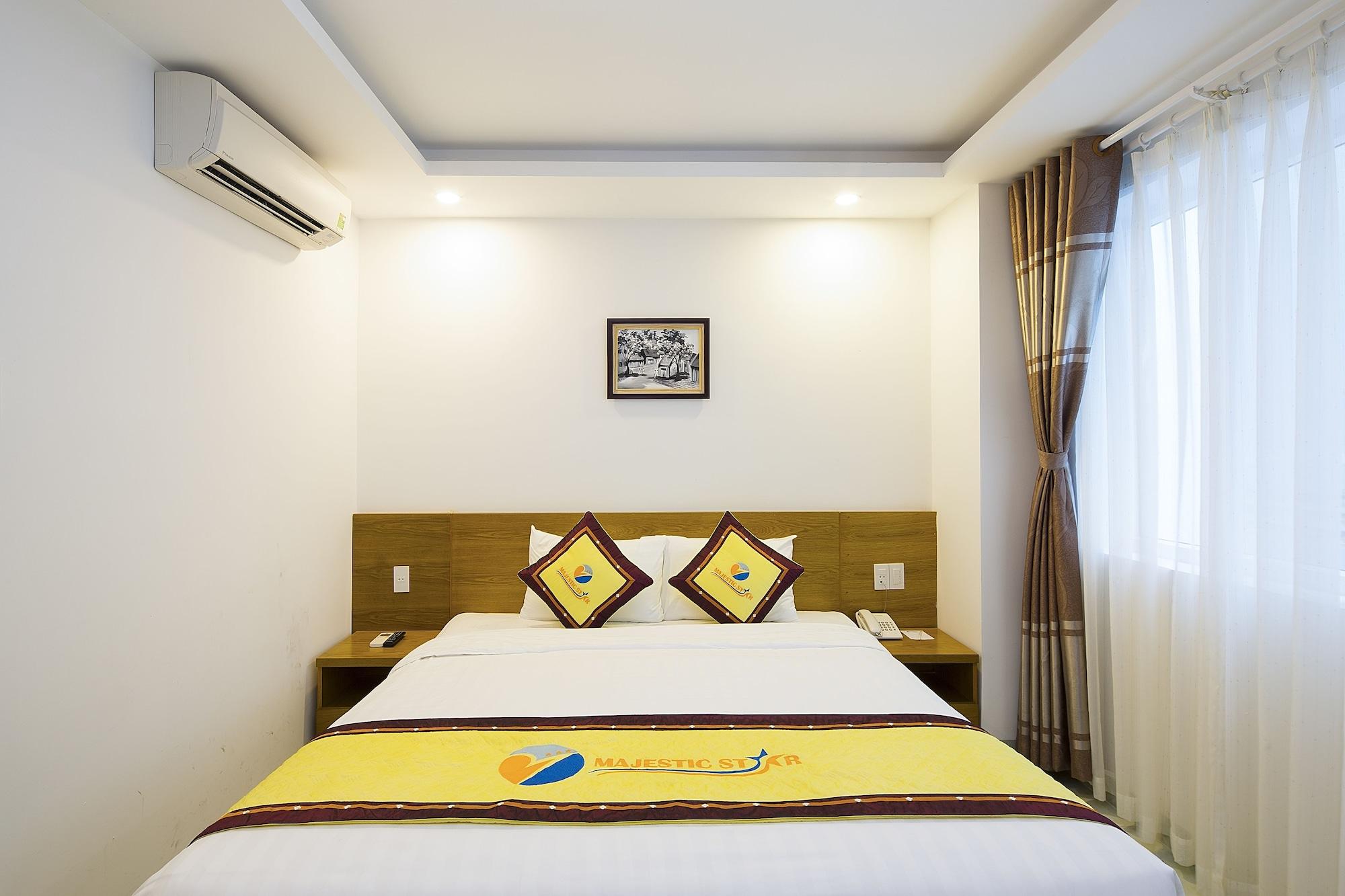 Hotel Majestic Star à Nha Trang Extérieur photo